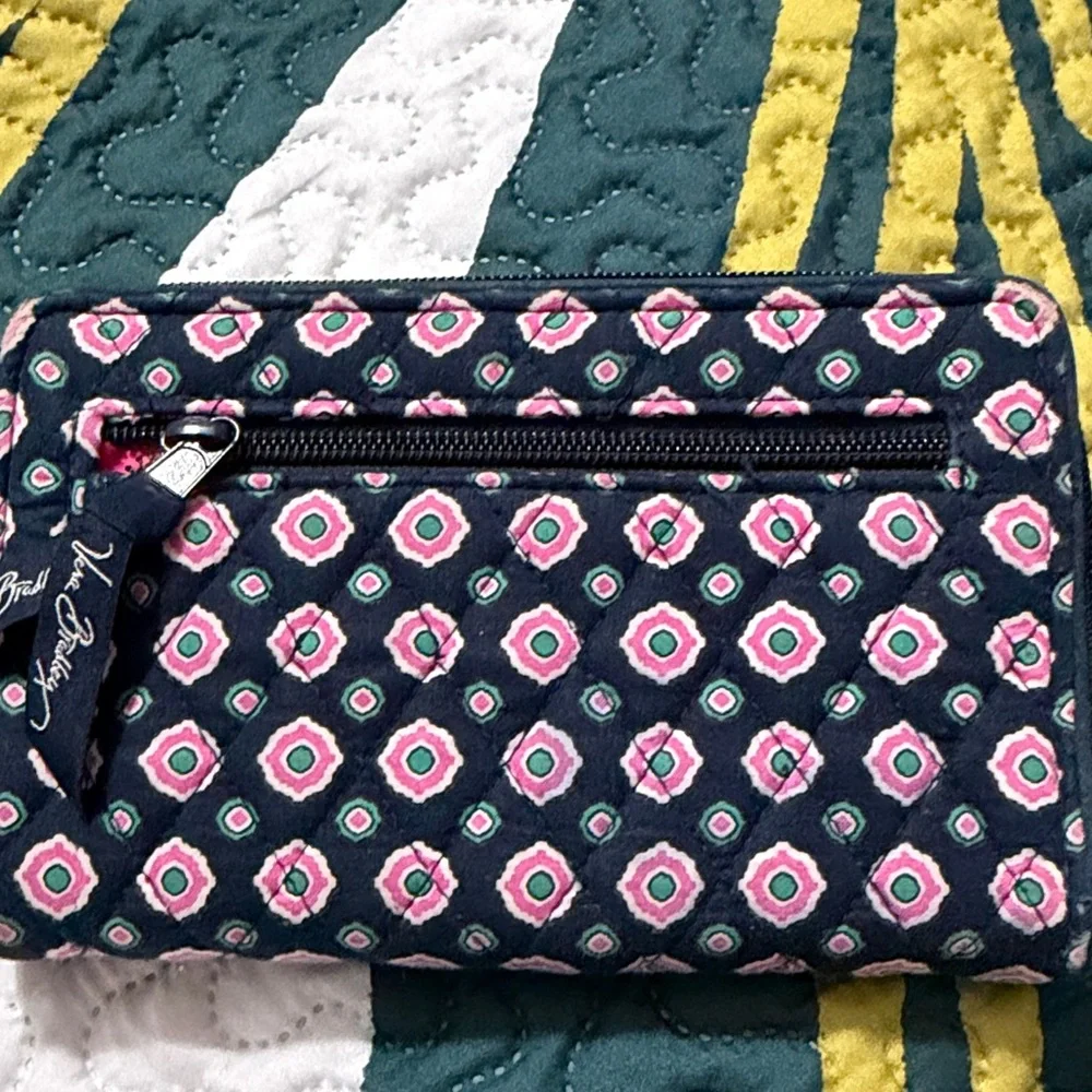 Vera‎ Bradley Pink and Navy Patterned Wallet - Picture 3 of 5